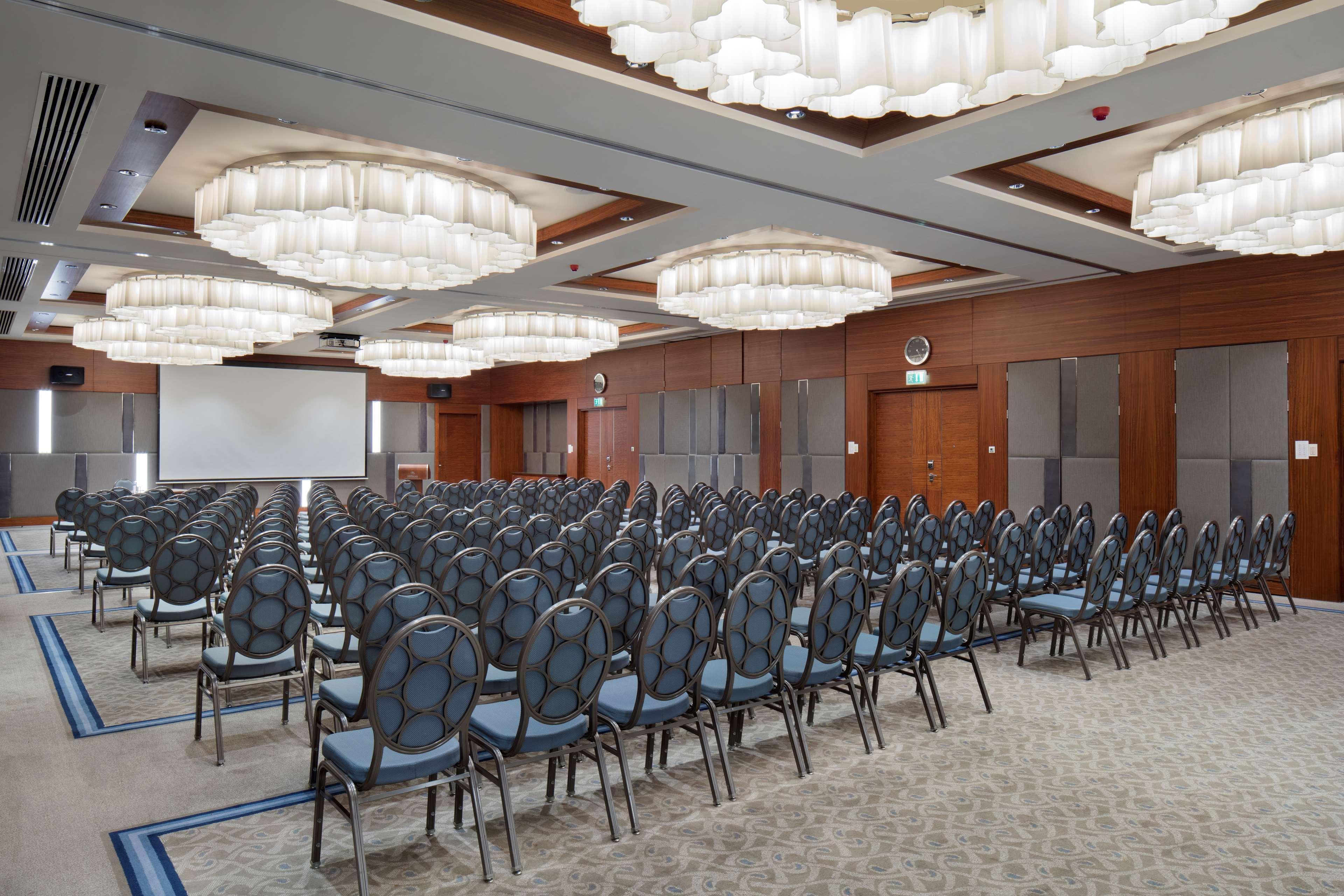 Hilton Bursa Convention Center & Spa Exterior foto