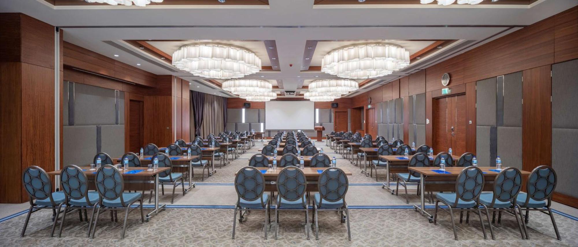 Hilton Bursa Convention Center & Spa Exterior foto